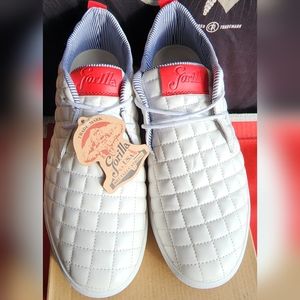 GORILLA 'LANDON' LO SNEAKERS,  SIZE - 11, COLOR - WHITE/ WHITE